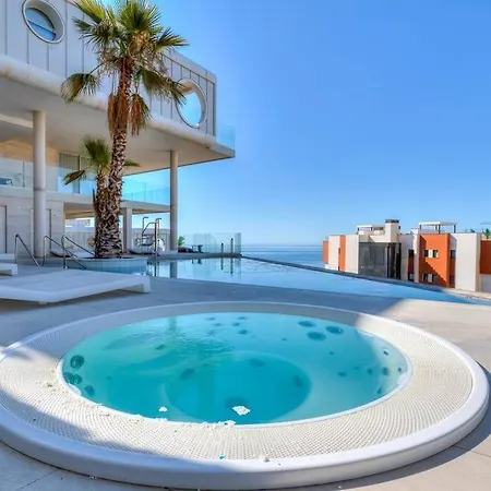 Apartment Stunning Luxurious Penthouse With Panoramic Views. Fuengirola