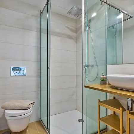 شقة Stunning Luxurious Penthouse With Panoramic Views. فوينخيرولا