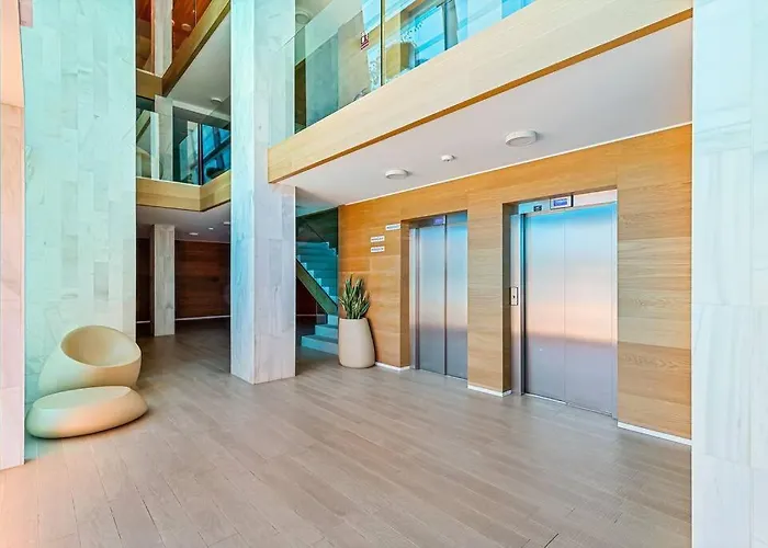 Stunning Luxurious Penthouse With Panoramic Views. Апартаменти Фуенхірола